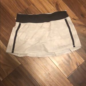 Rare lululemon skirt